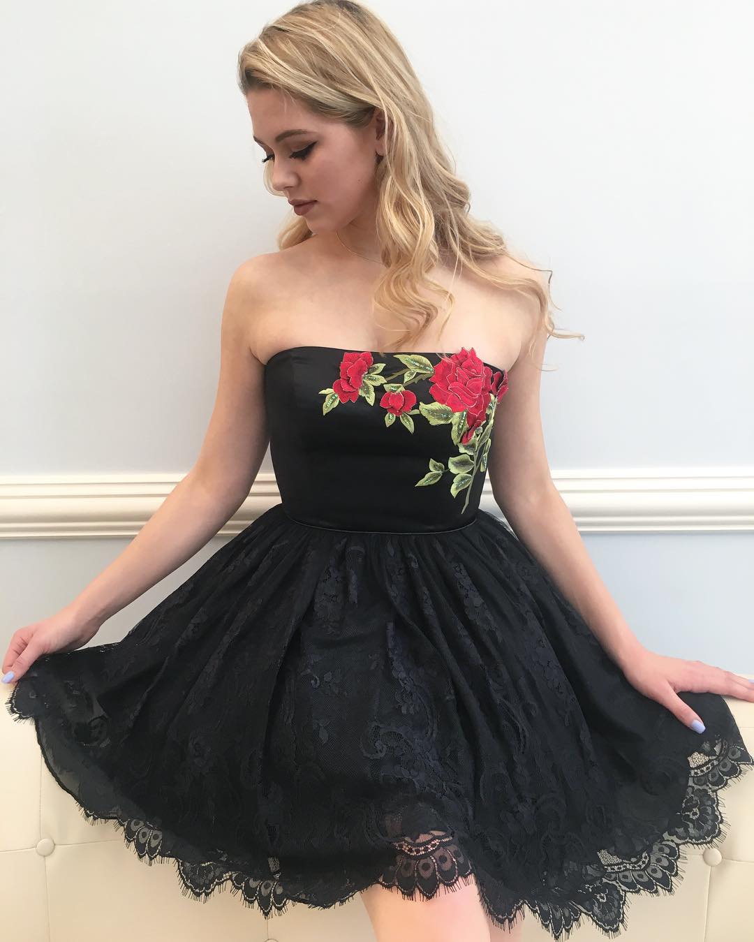 black dress with red roses prom